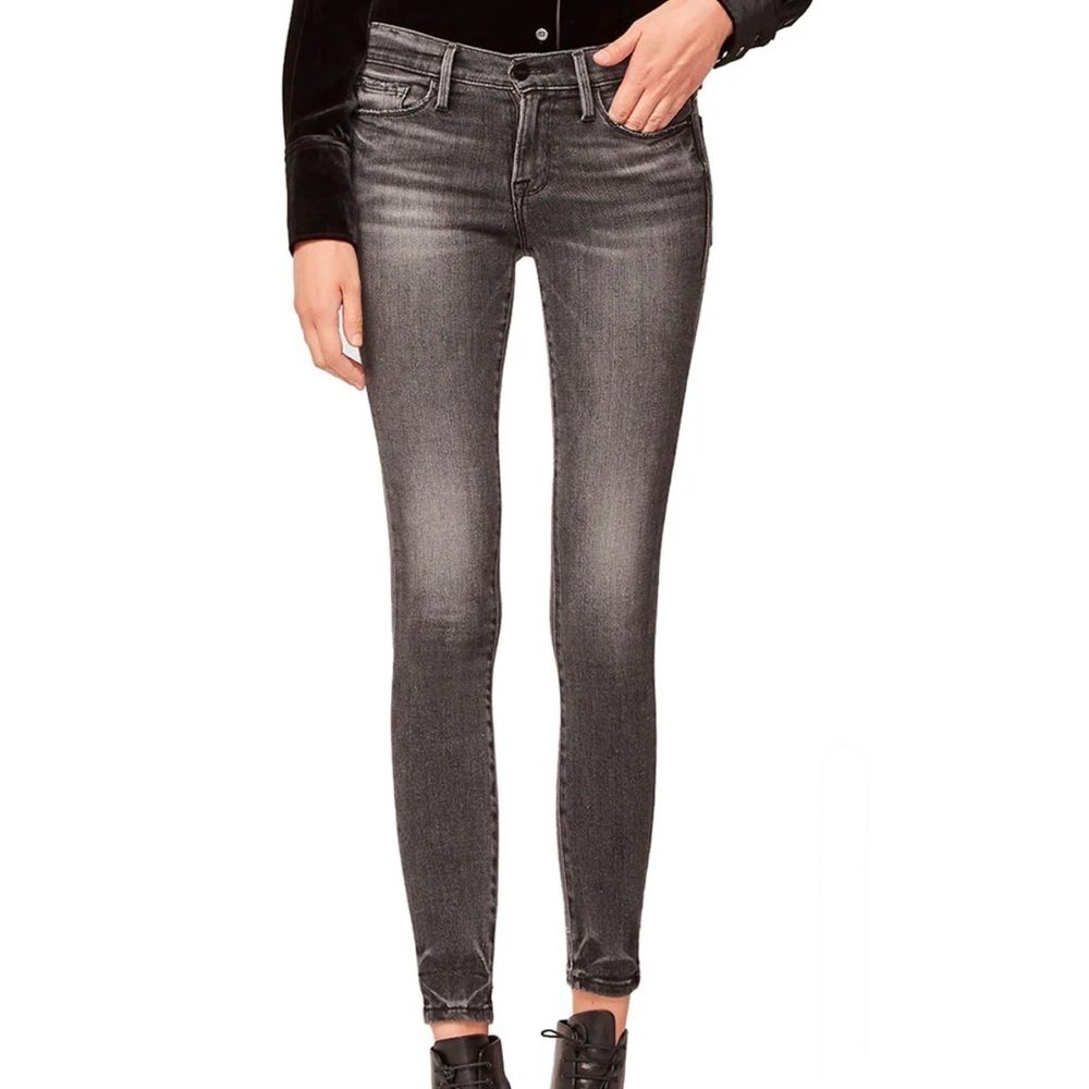 Frame Le Skinny De Jeanne Crop In Jackson Peak Size 27